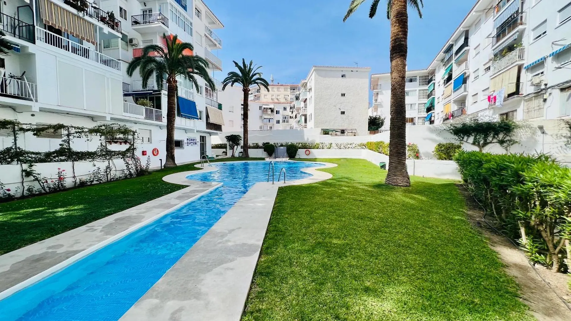 Estudio Bahia En El Centro De Nerja - South Costa شقة
