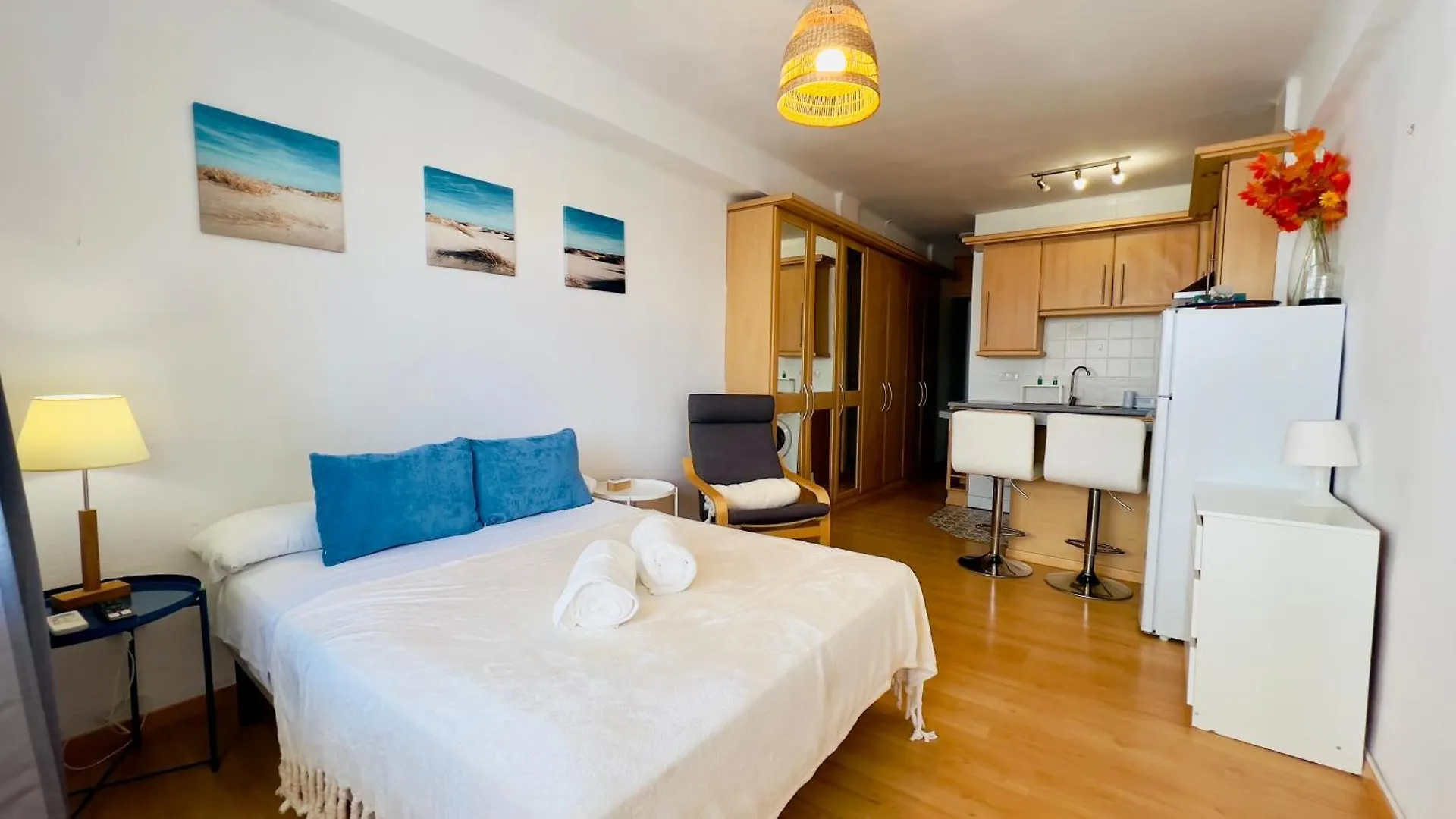 Estudio Bahia En El Centro De Nerja - South Costa 0*,